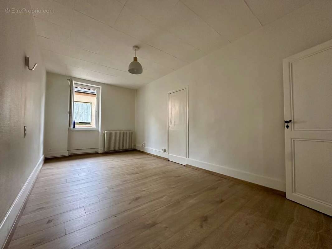 Appartement à VENERQUE