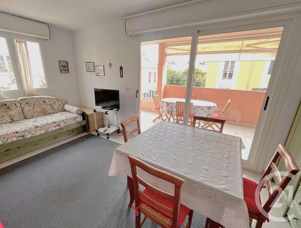Appartement à ROQUEBRUNE-CAP-MARTIN