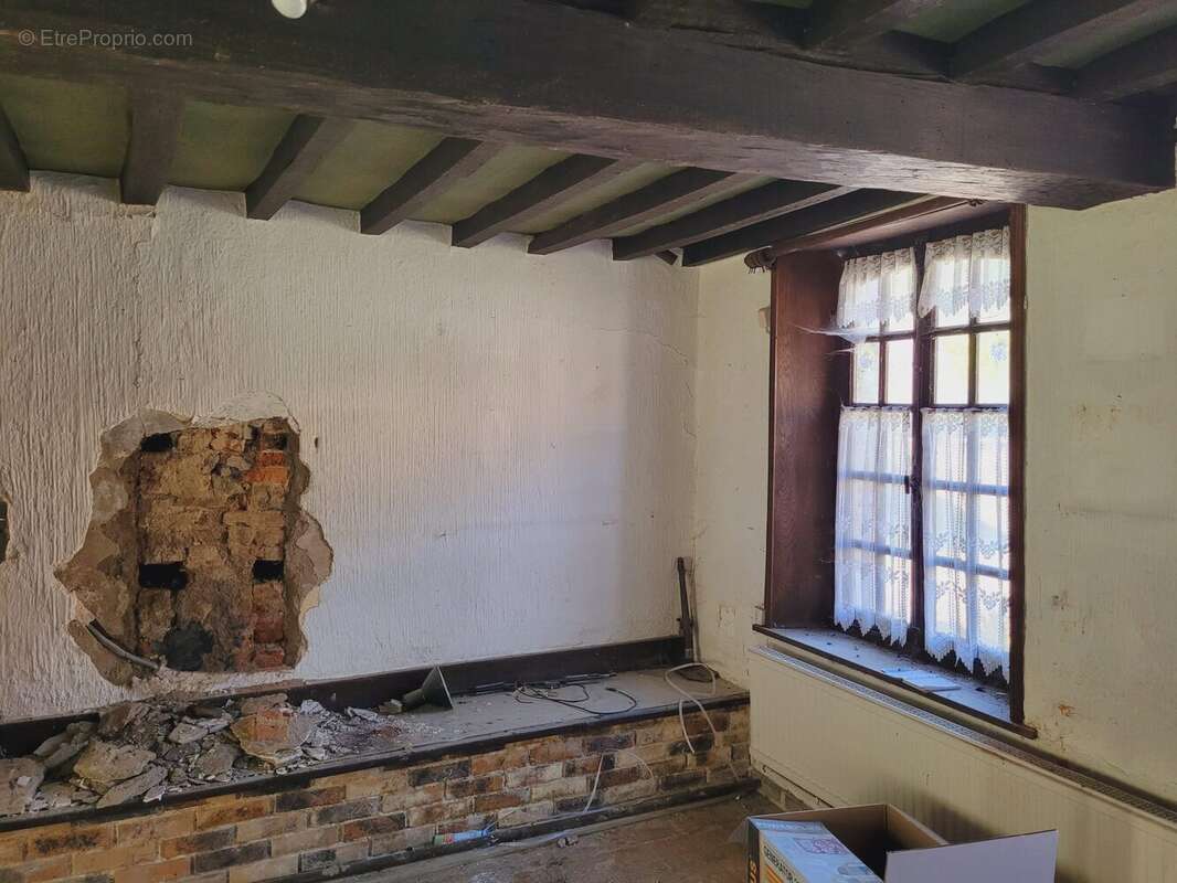 Maison à SOLRE-LE-CHATEAU