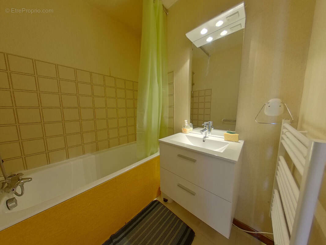 Appartement à SAINT-PONS