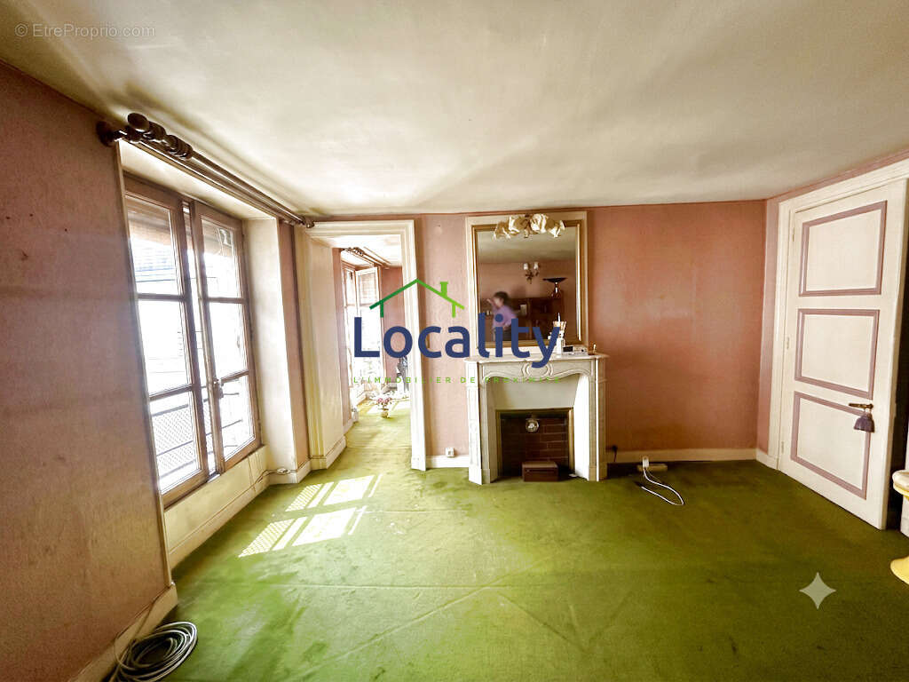 Appartement à PARIS-9E