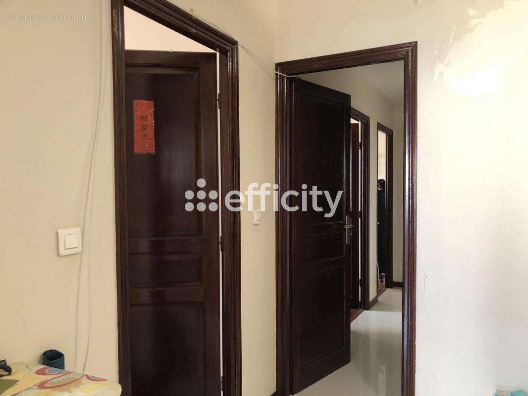 Appartement à PARIS-19E