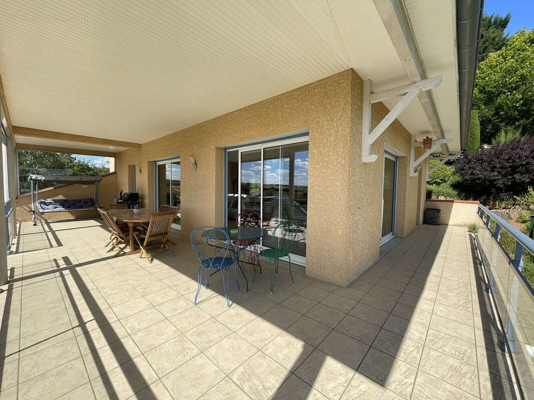Photo 2 - Maison à AMPLEPUIS