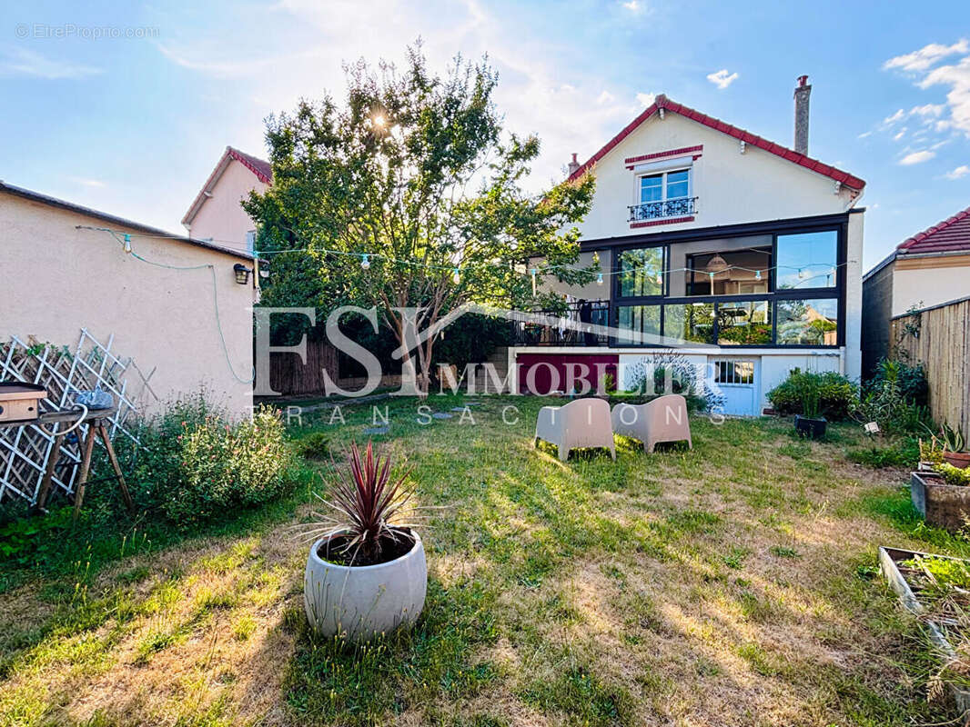 Maison à SAINT-PRIX