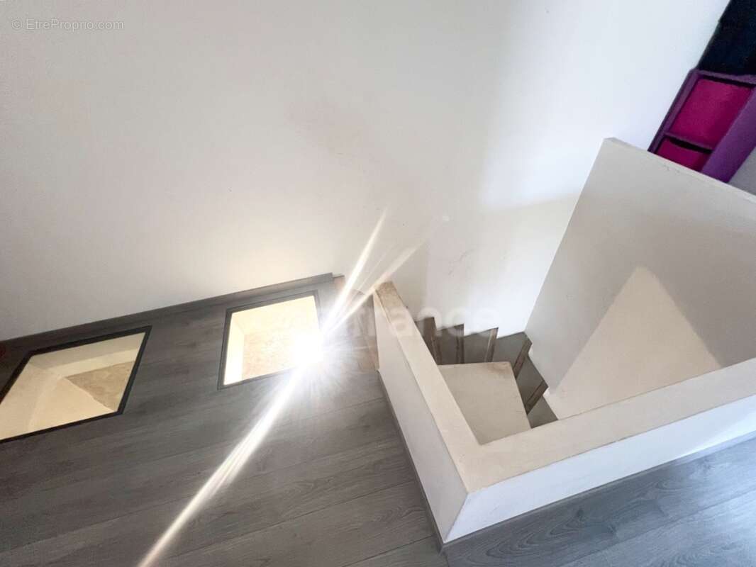 Maison de village 300 m² avec jardin et garage à vendre à Reillanne (04110) – Cœur du Luberon - photo 15