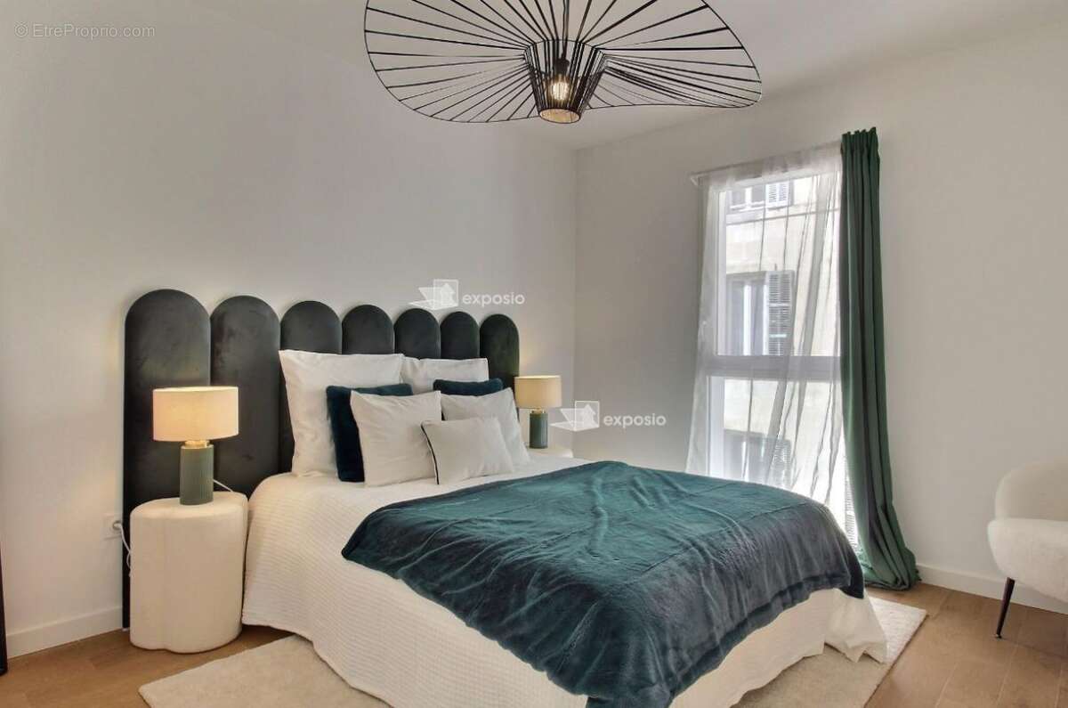 Appartement à MARSEILLE-6E