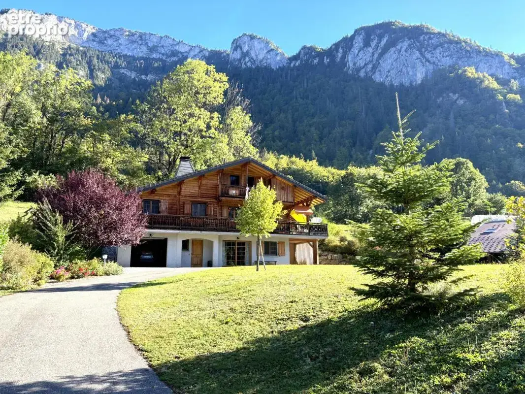 Chalet 7 pièces abondance (74)- - photo 1