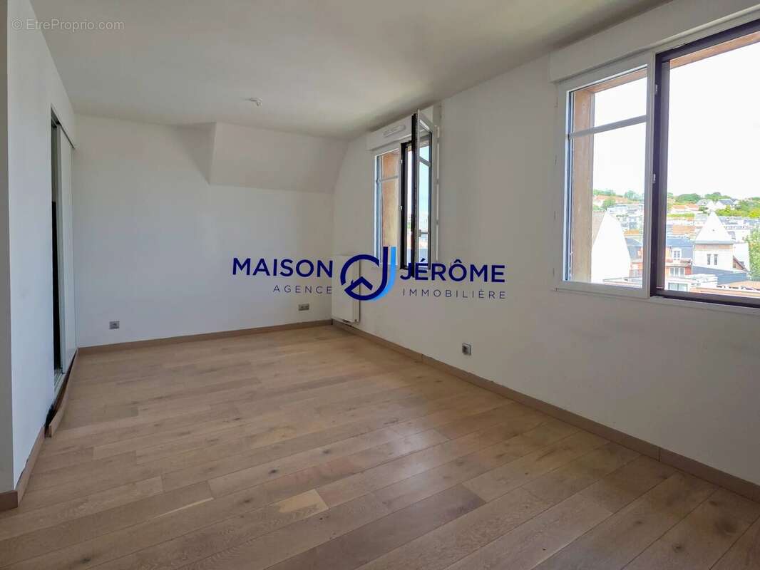 Appartement à DEAUVILLE