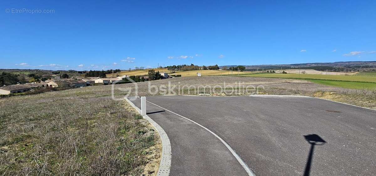 Terrain à CARCASSONNE