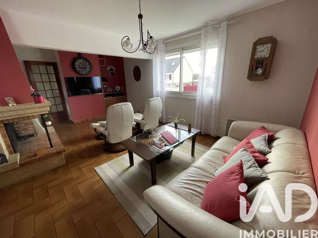 Maison 115 m² à Saint-Germain-Laval  - photo 5