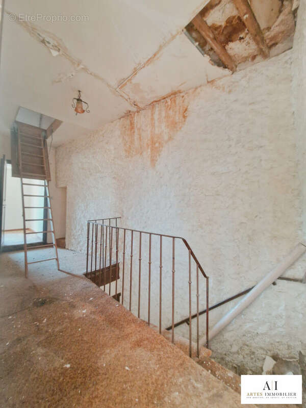Maison 75 m² à Reauville  - photo 6