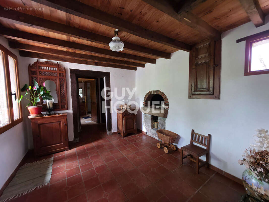 Maison à SAINT-BARTHELEMY-LESTRA