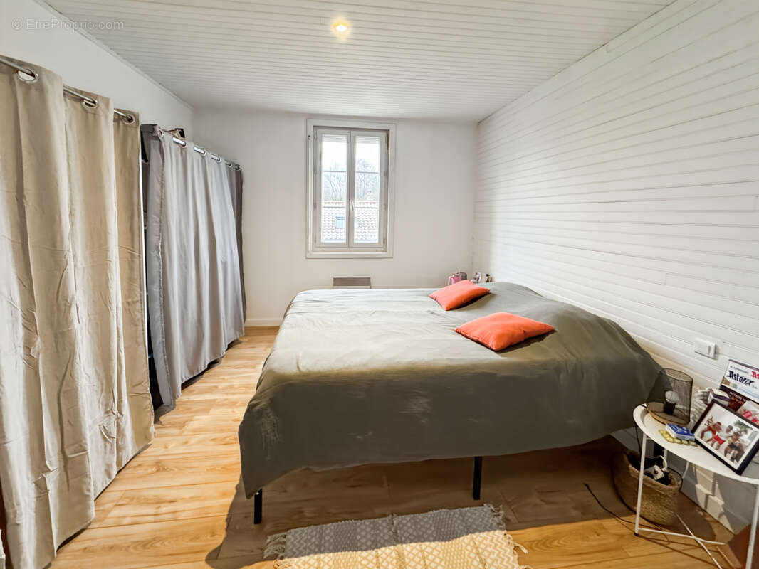 Appartement à LE TEMPLE