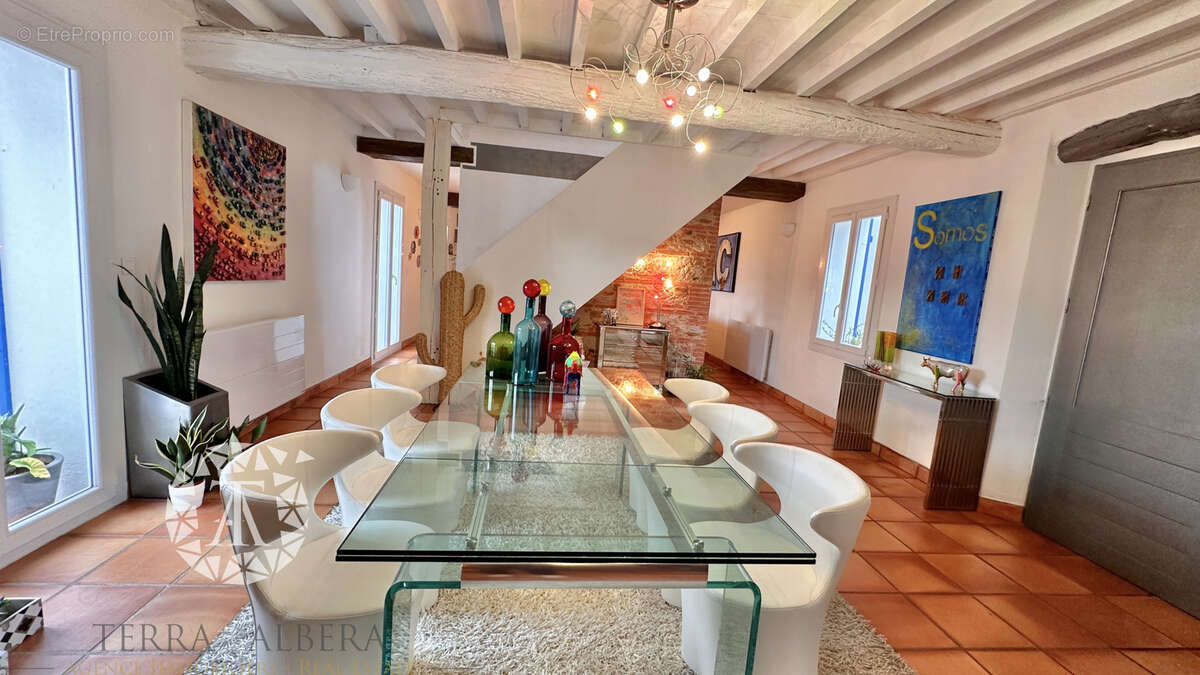 Maison à SAINT-GENIS-DES-FONTAINES