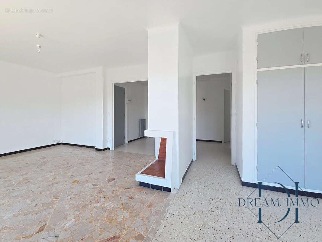 salon / séjour - Appartement à PERPIGNAN