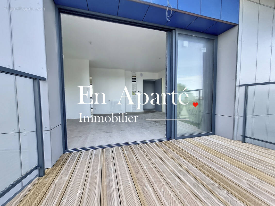 Appartement à DONVILLE-LES-BAINS