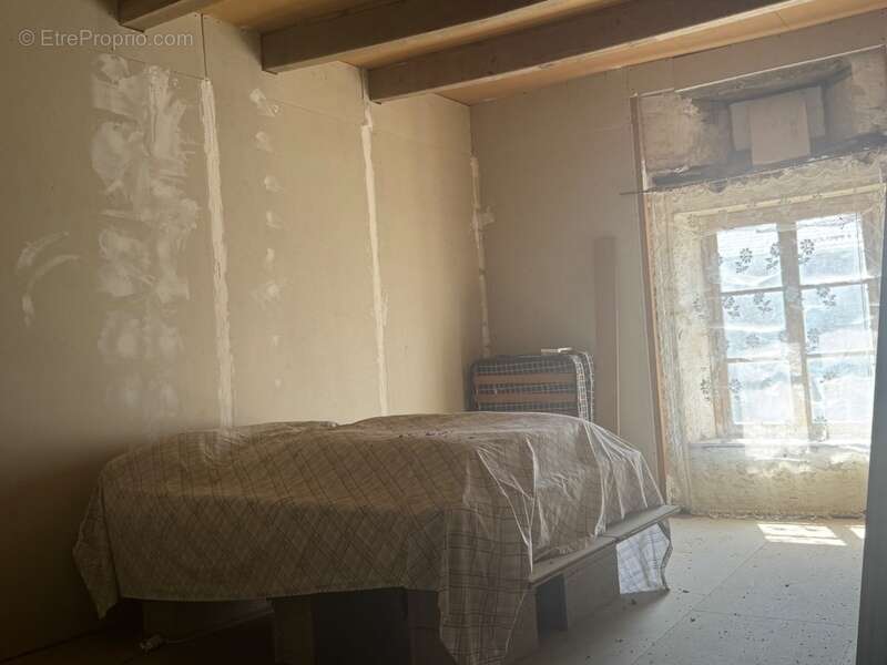 Magnifique Maison de Village à rénover. TAILLY (08) - photo 17