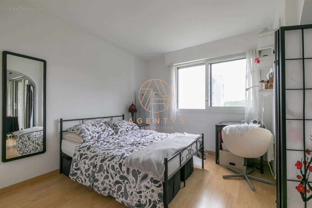 Appartement à SAINT-MAUR-DES-FOSSES