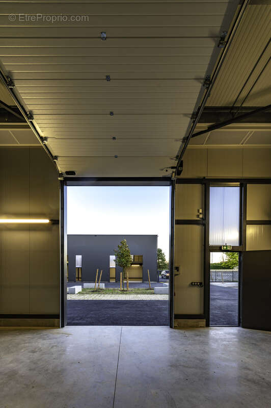 Commerce à POMPERTUZAT