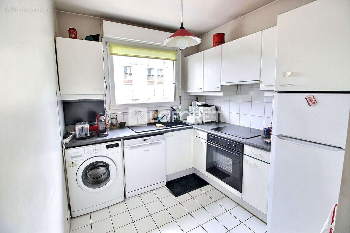 Appartement à VILLENEUVE-LA-GARENNE