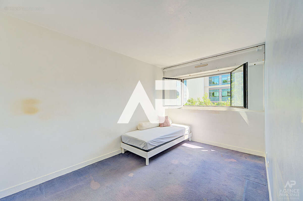 Appartement Rueil Malmaison 5 pièce(s) 90.80 m2 - photo 9