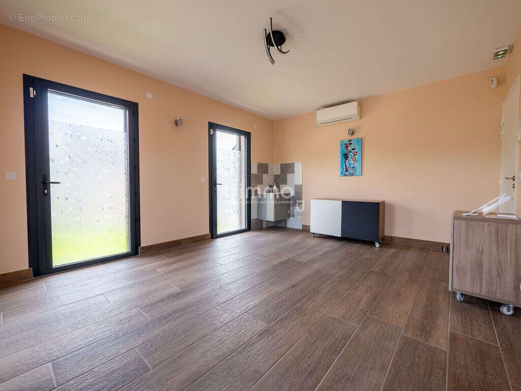 Maison à COUPVRAY