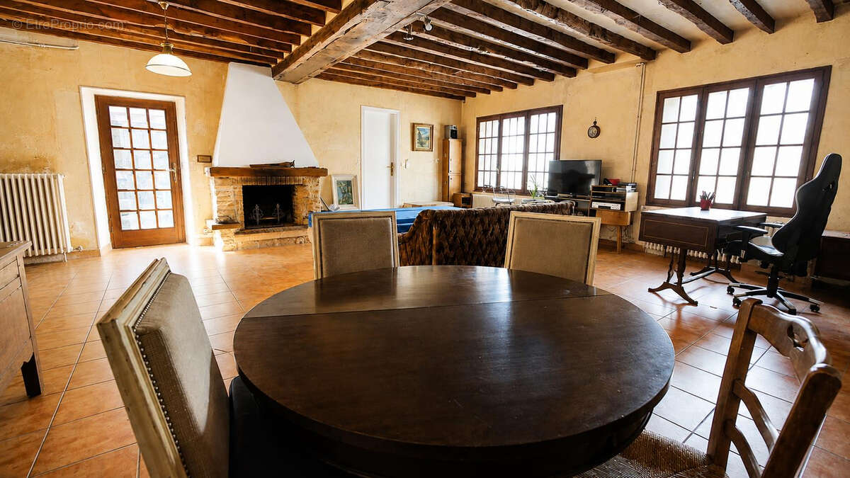 Maison à BOINVILLE-EN-MANTOIS