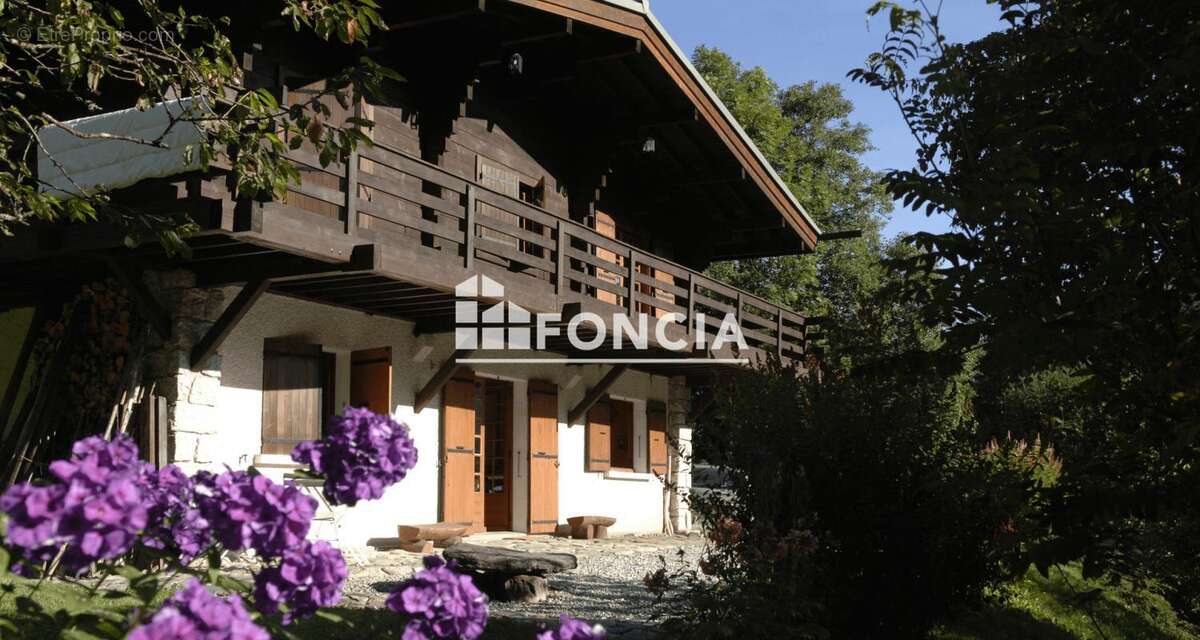 Maison à LES HOUCHES