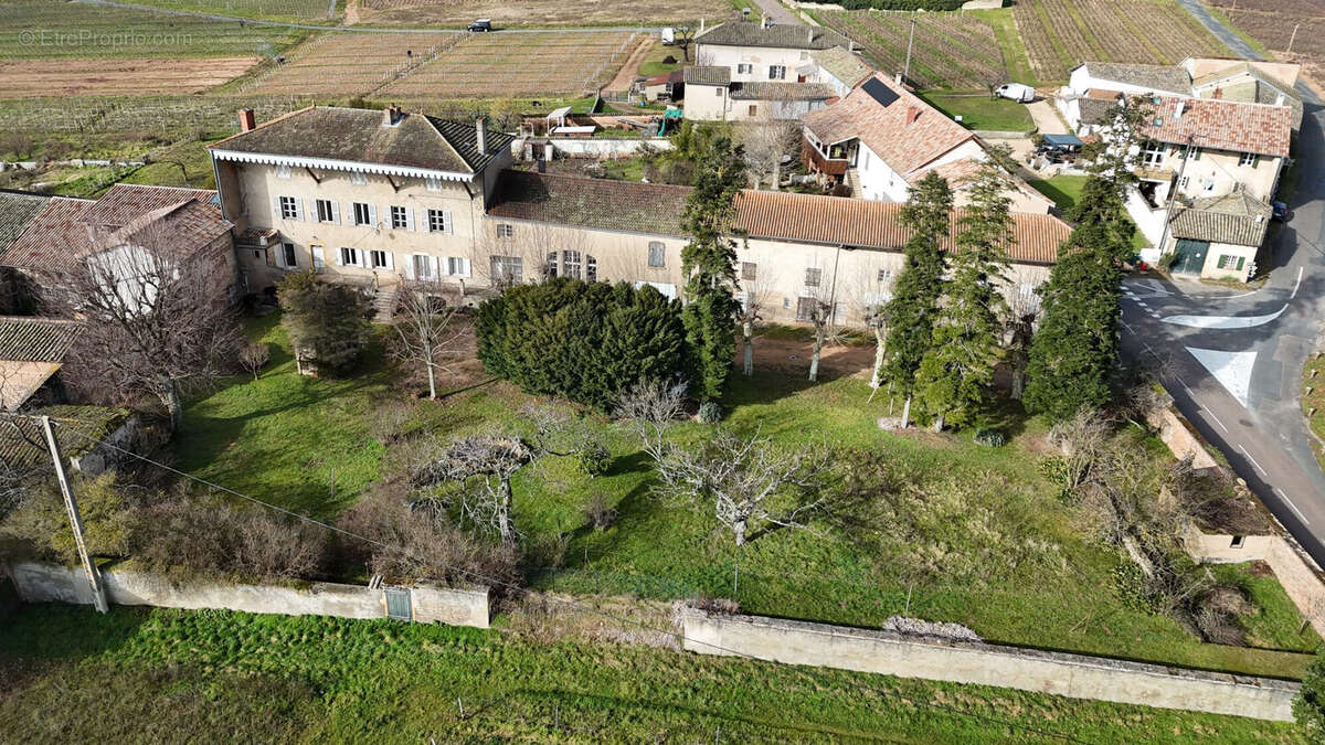 Maison à LA CHAPELLE-DE-GUINCHAY
