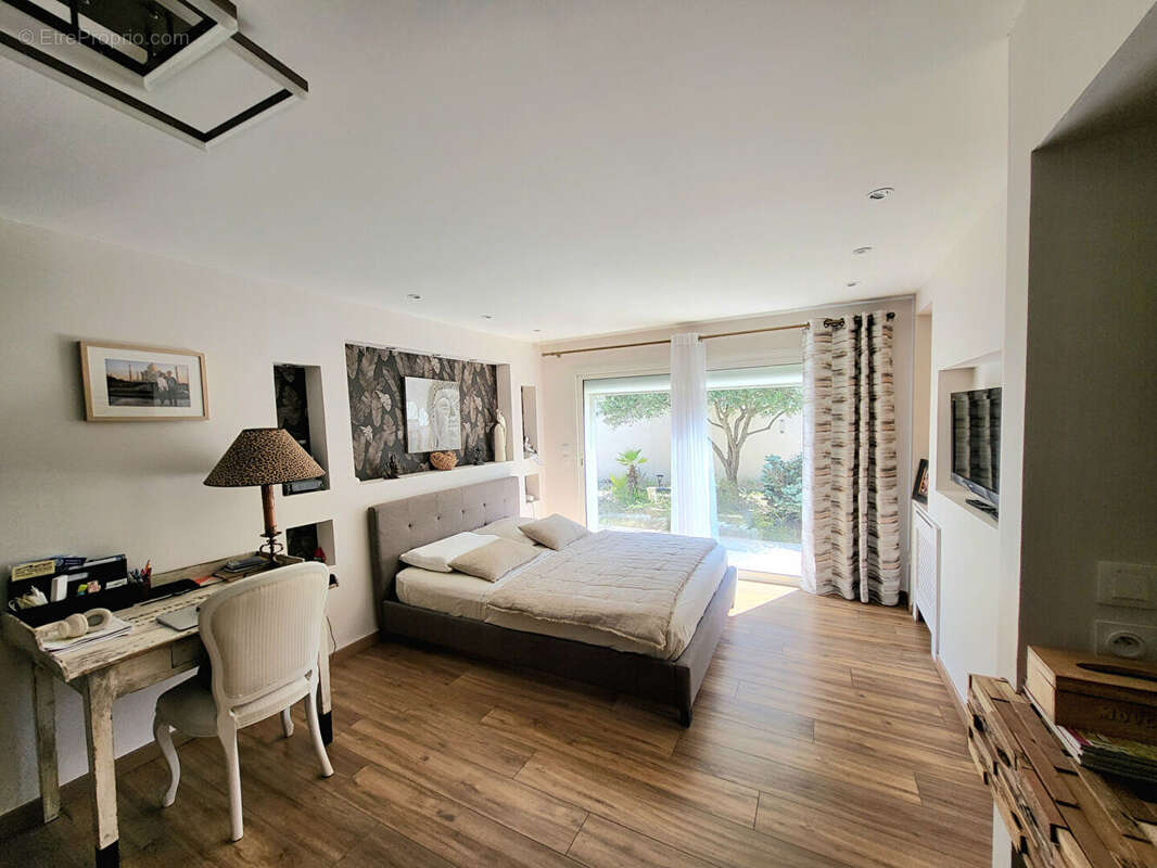 Maison à CAUMONT-SUR-DURANCE