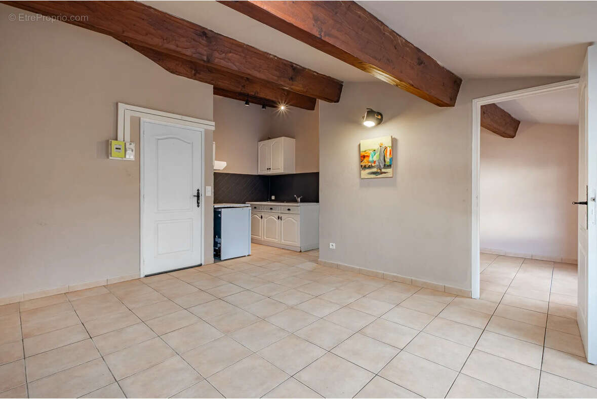 Appartement à COGOLIN