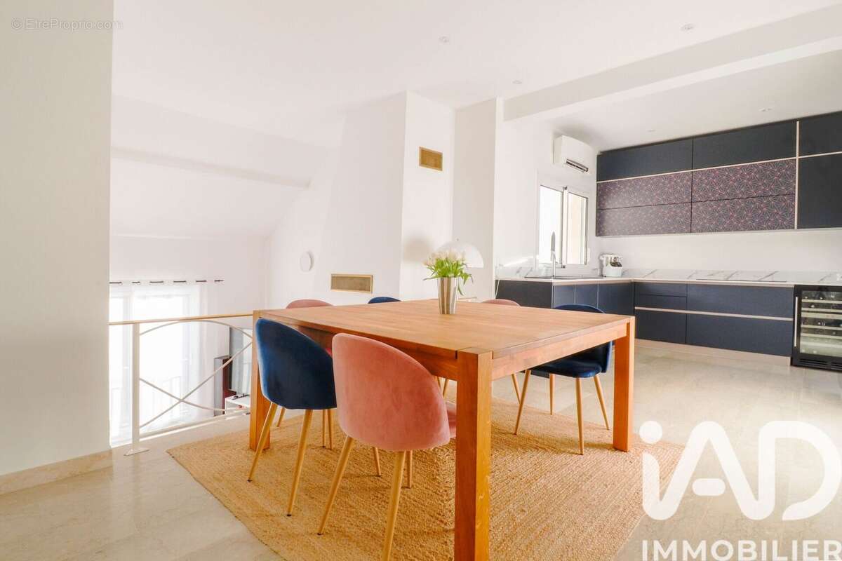 Maison 210 m² à Saulx-Les-Chartreux  - photo 9