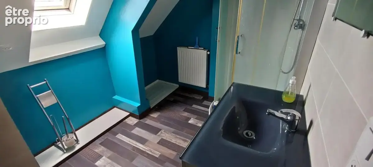 Maison familiale de 5 chambres avec sous-sol complet et terrain arboré - photo 14