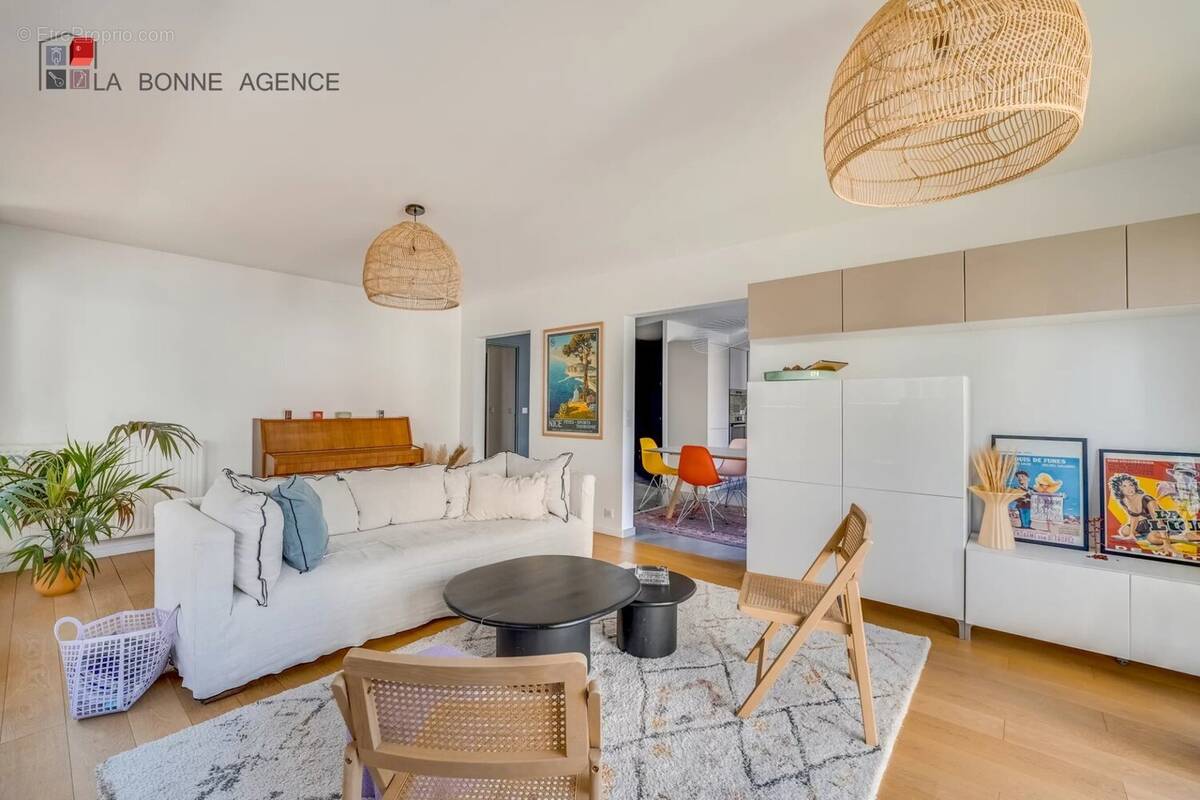 Appartement à PARIS-15E