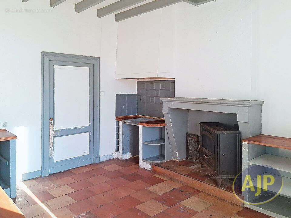 Maison à SAINT-SEURIN-DE-CADOURNE