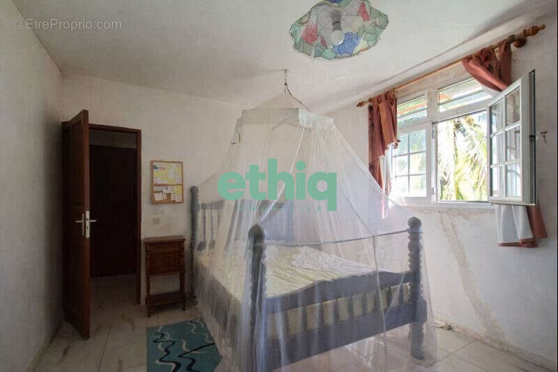 Maison à CAPESTERRE-BELLE-EAU