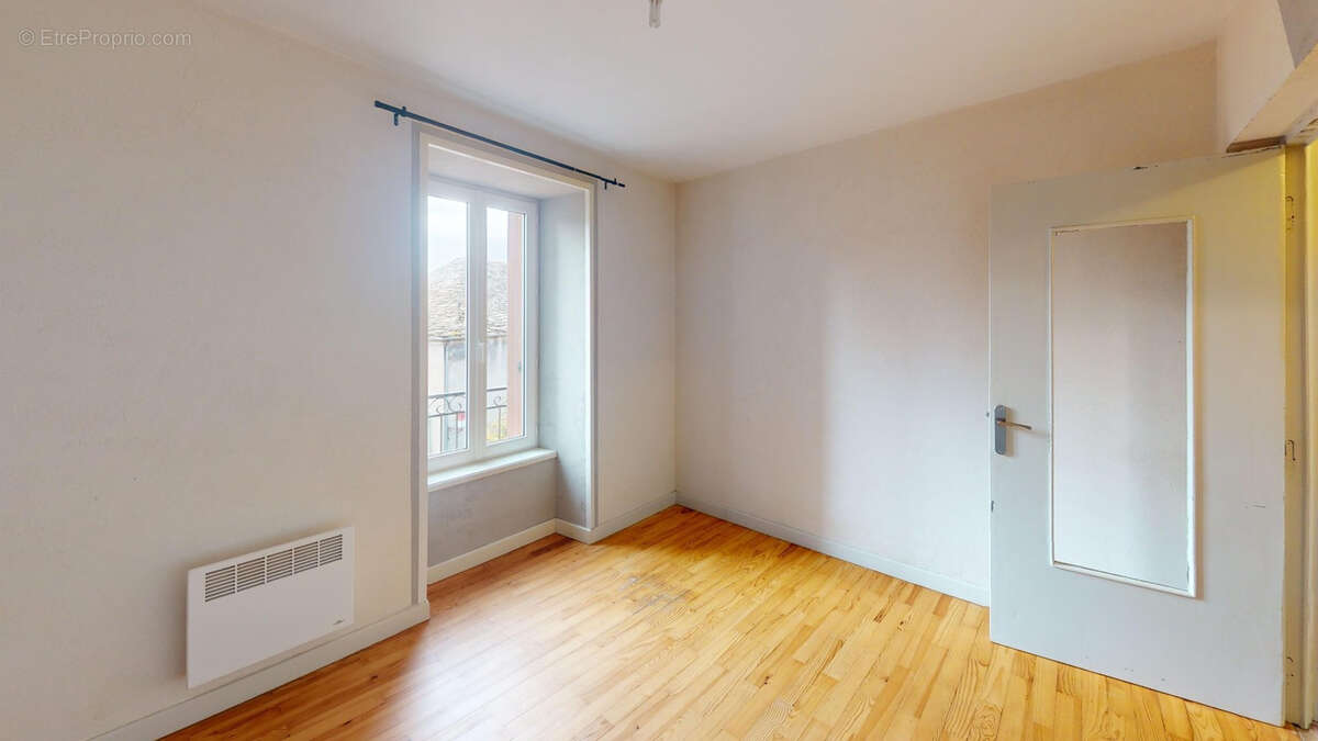 Appartement à LE MONASTIER-SUR-GAZEILLE