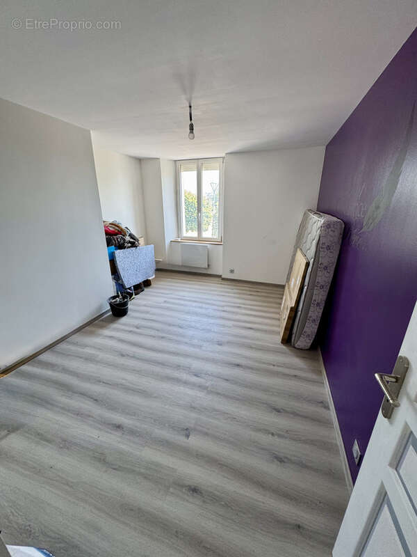 Maison rénové type 4 sur un terrain de 180 m2 - photo 10