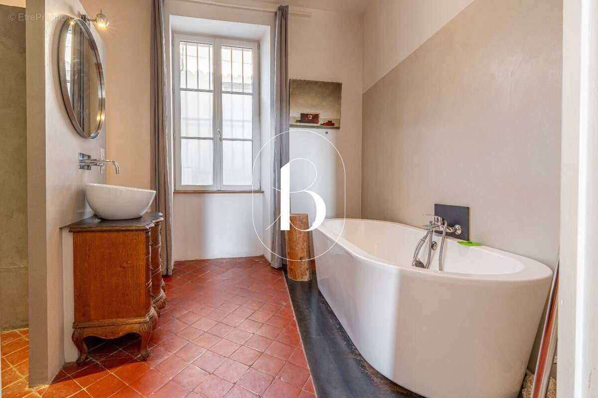 Maison à UZES