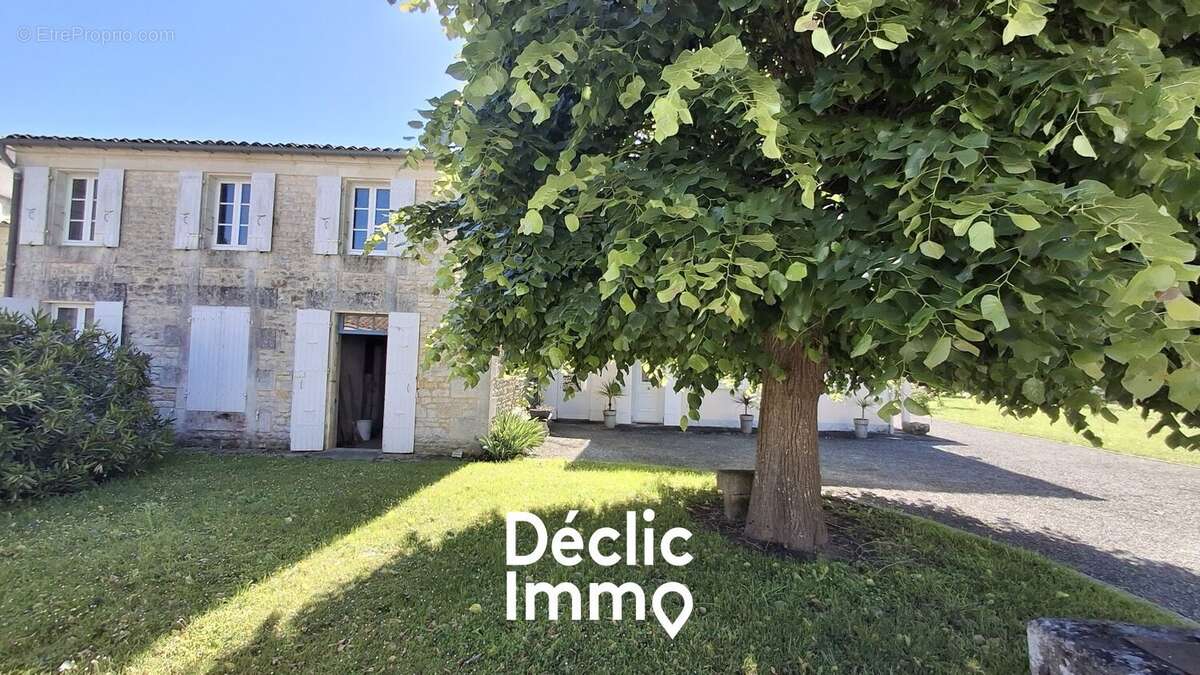 Maison à PONT-L'ABBE-D'ARNOULT