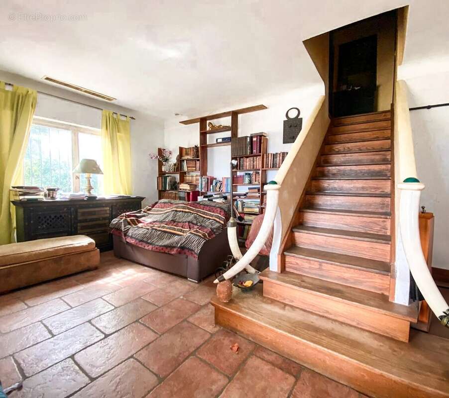 Maison à MANDELIEU-LA-NAPOULE