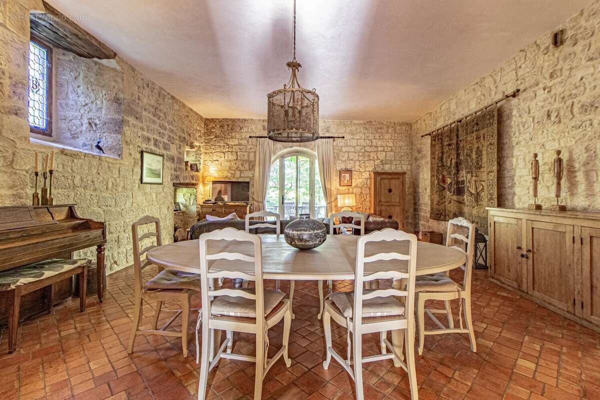 Maison à TOURNON-D&#039;AGENAIS