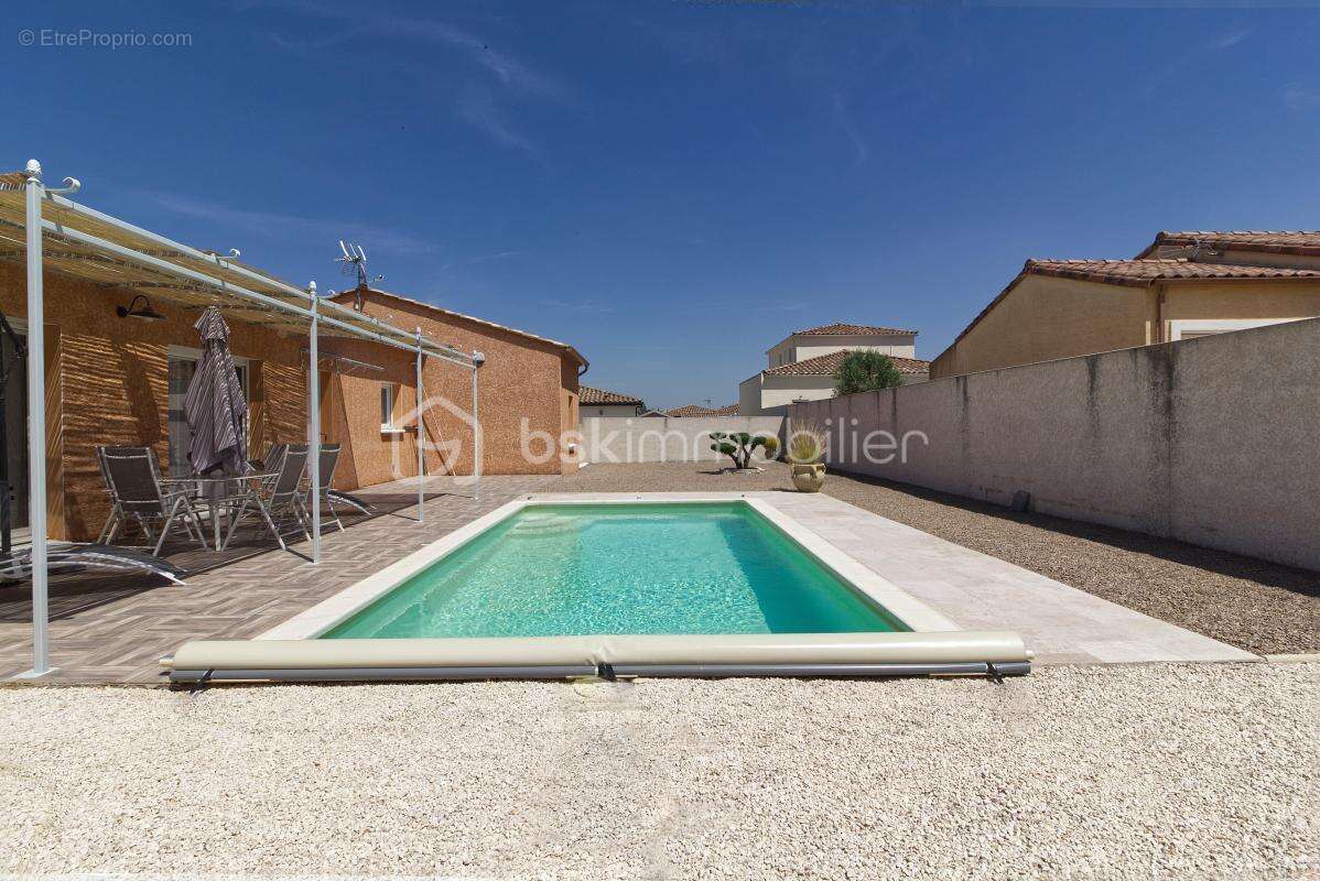 Villa récente de 118 m² avec piscine - photo 10