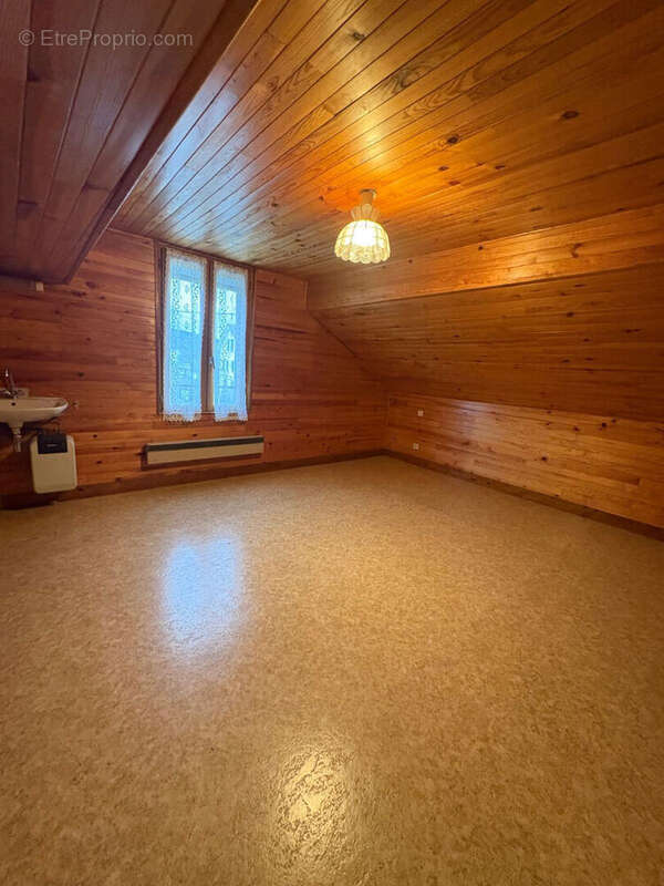 Maison à CHAMPAGNOLE