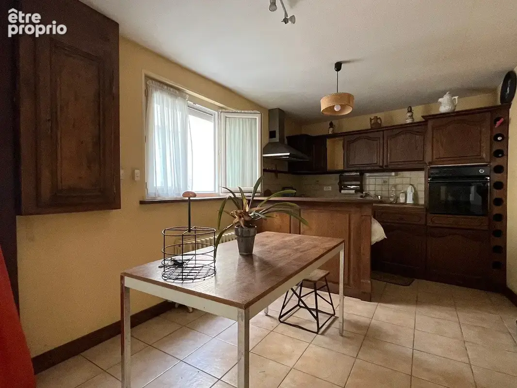 Maison 4 pièces 98 m² à vendre à Issoudun (36100) - photo 4