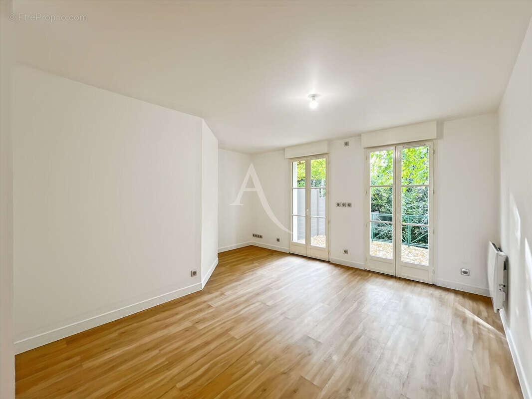 Appartement à MOISSY-CRAMAYEL