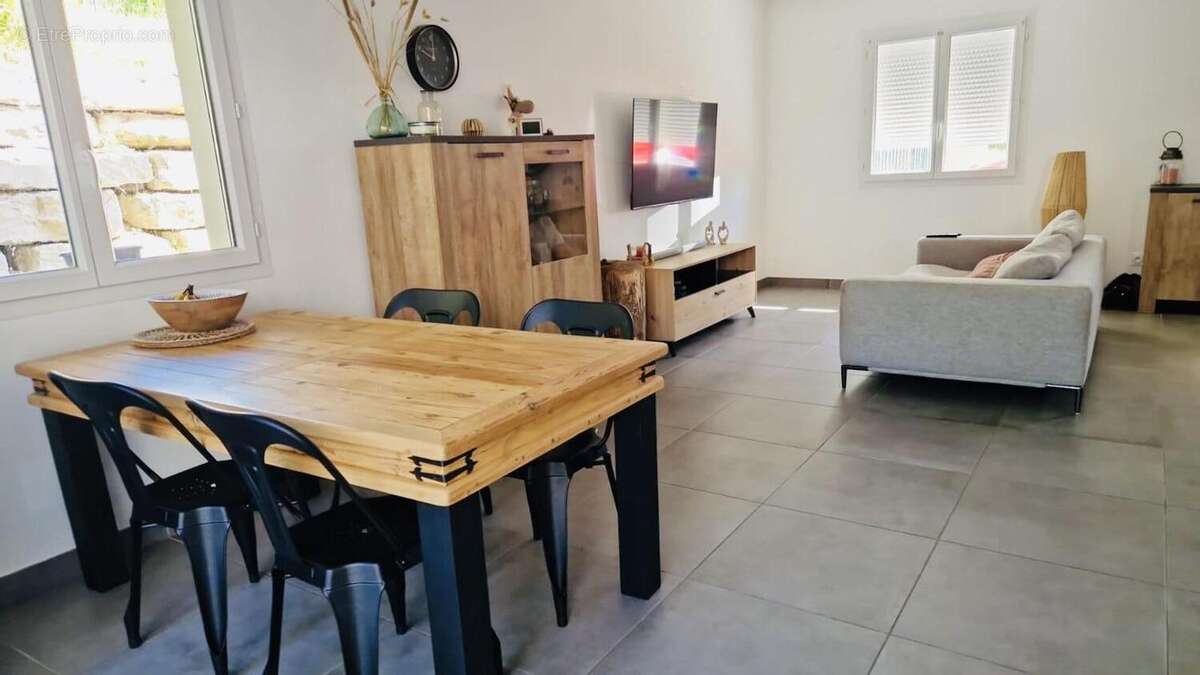 Photo 6 - Maison à MEYRIEU-LES-ETANGS