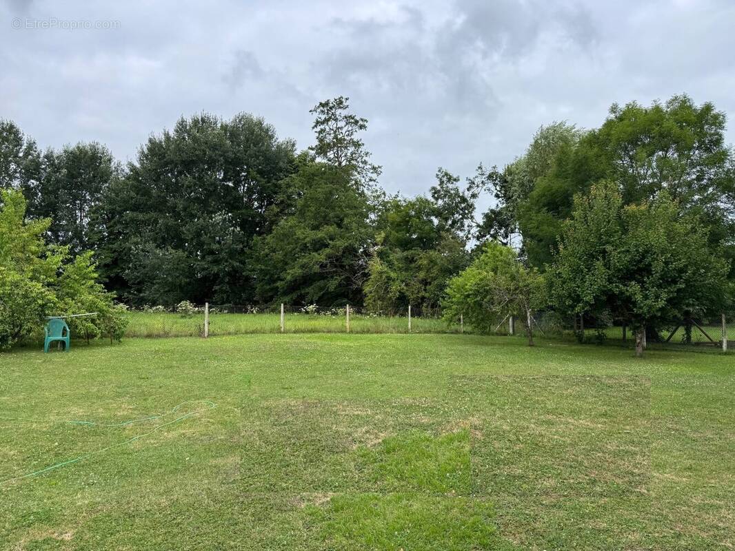 Terrain à PACY-SUR-EURE