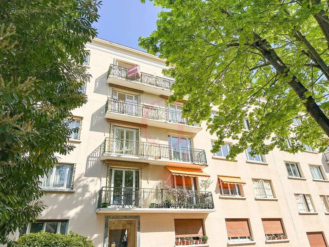 Appartement à BOURG-LA-REINE