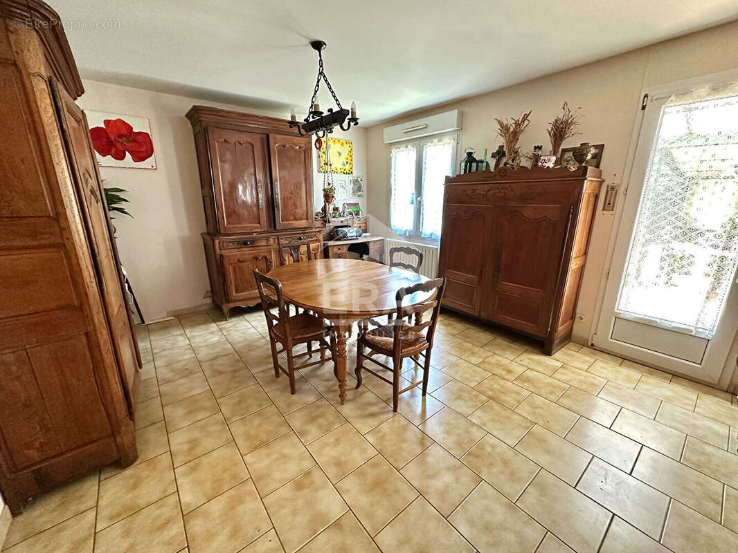 Maison à SAINT-PIERRE-DES-CORPS